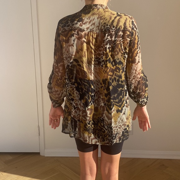 Elizabeth & James leopard Silk Top with Feathers - Picture 2 of 3